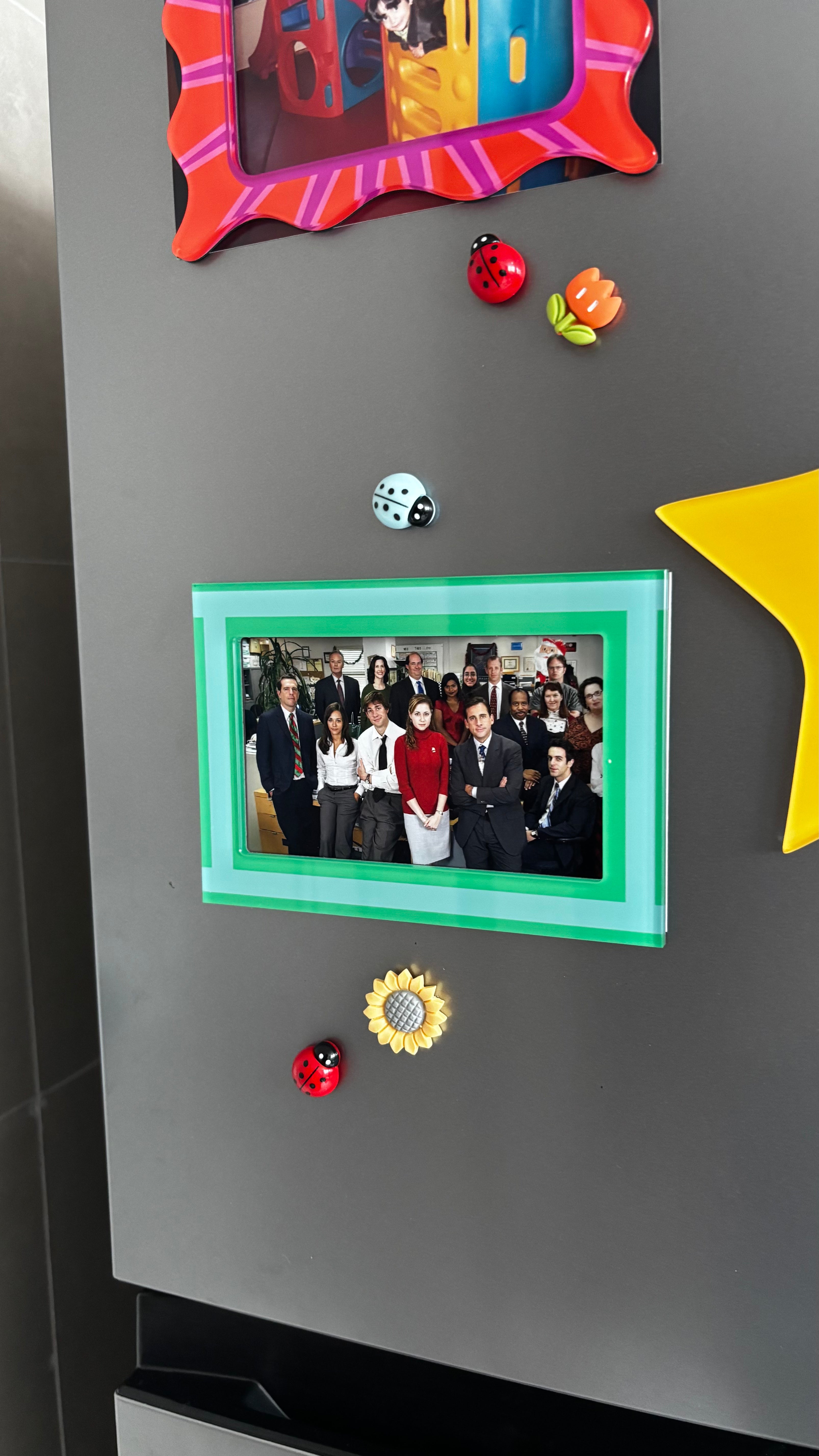 Green Magnetic Frame