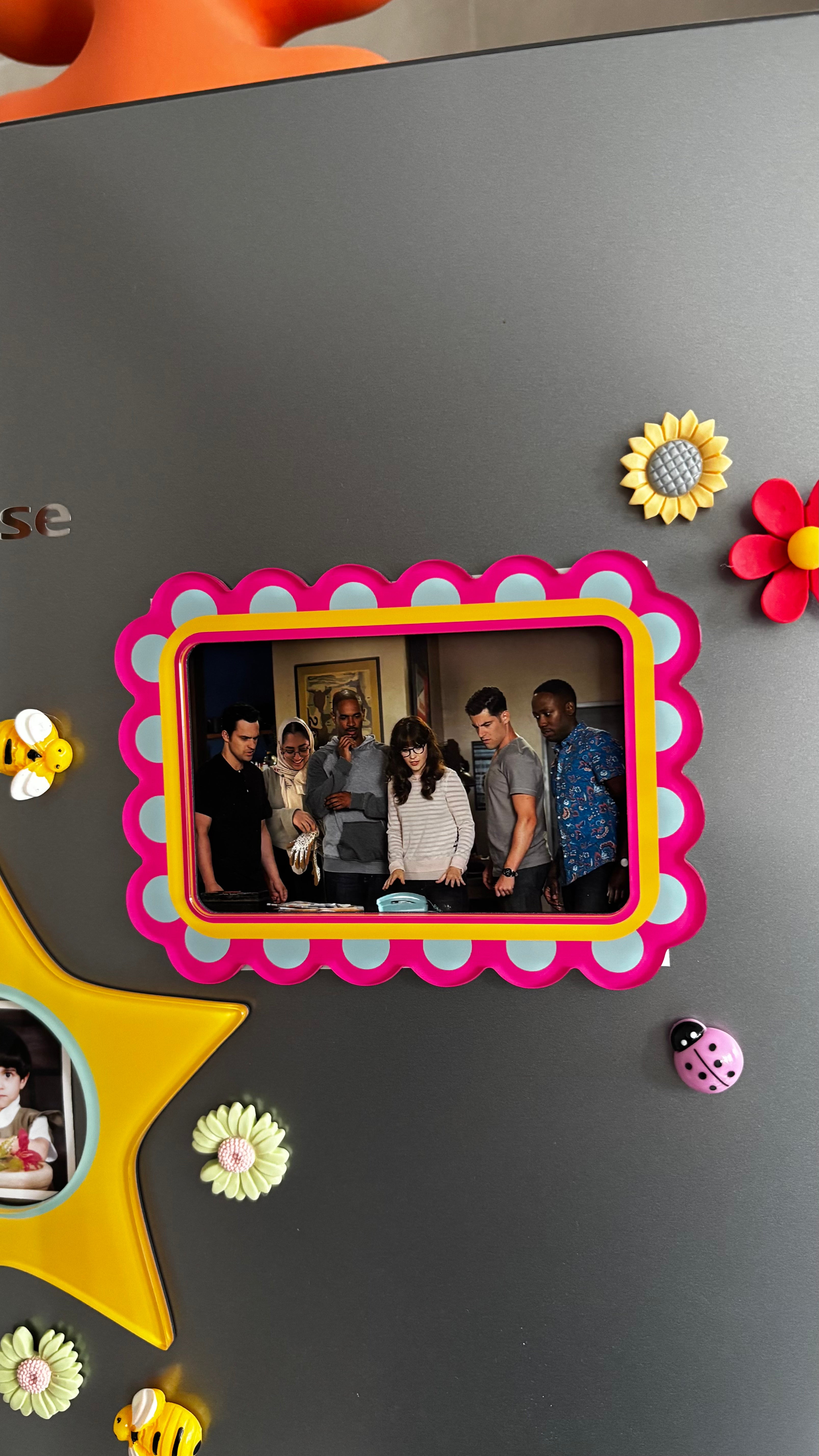 Bloom Magnetic Frame